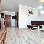 Apartman Bratanov Asteria Family