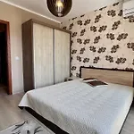 Apartman Bratanov Asteria Family *