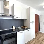 Apartman Bratanov Asteria Family