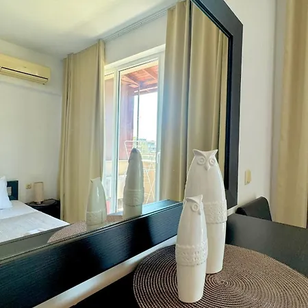 Bratanov Asteria Family