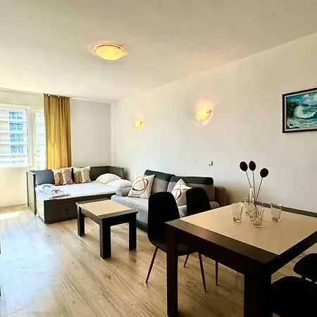 Bratanov Asteria Family Апартаменты *