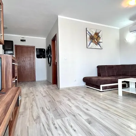 Apartament Bratanov Asteria Family