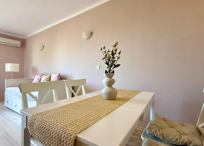 Bratanov Asteria Family *