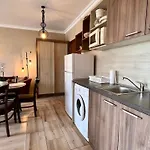 Bratanov Asteria Family Apartment *