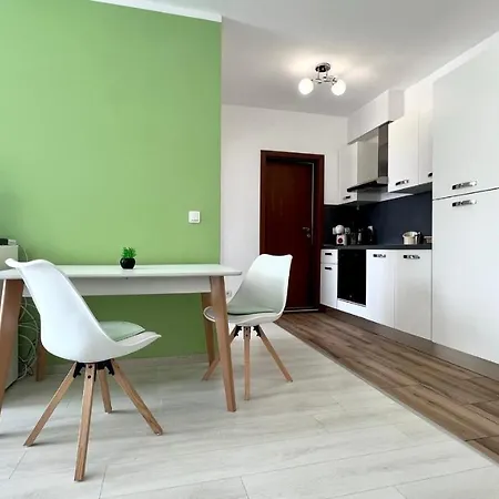 Bratanov Asteria Family *