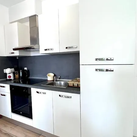 Bratanov Asteria Family Apartment