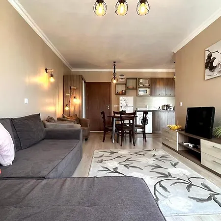 Bratanov Asteria Family Apartment