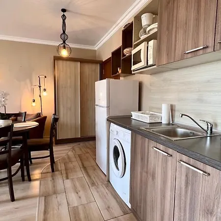 Bratanov Asteria Family Apartmán *