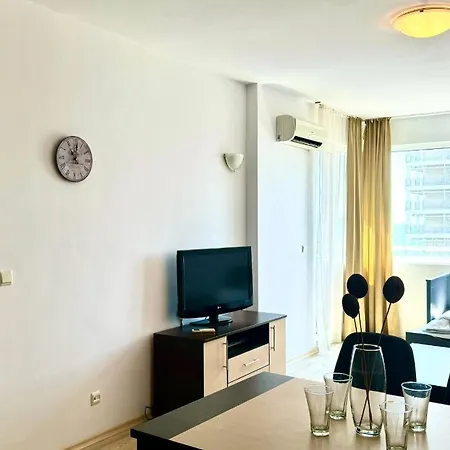 Bratanov Asteria Family *