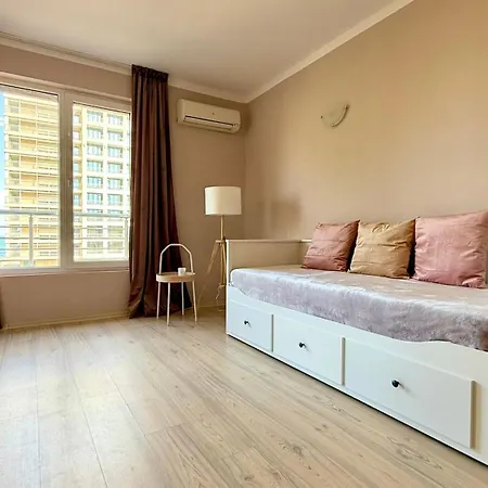 Bratanov Asteria Family Apartmán