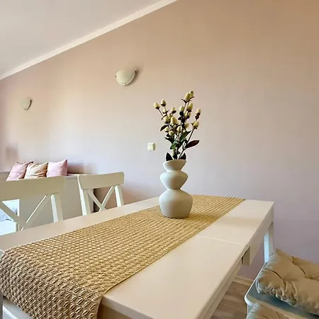 Bratanov Asteria Family *