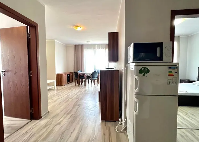 Bratanov Asteria Family * Slantchev Briag