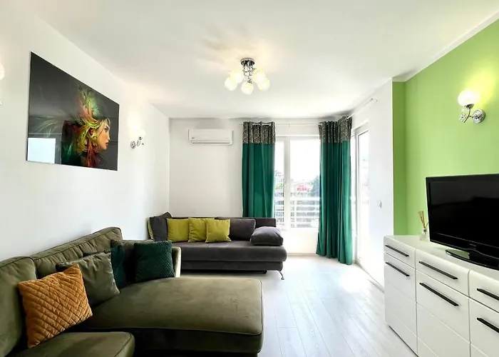 Bratanov Asteria Family