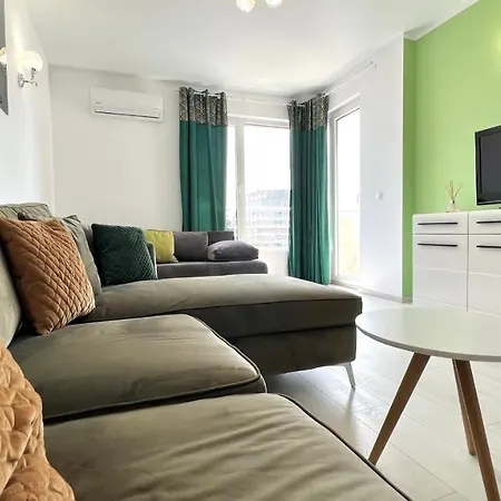 Bratanov Asteria Family